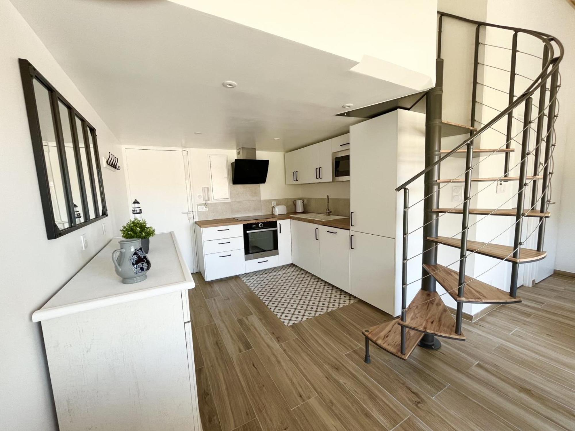 Duplex Centre Ville - 50M De La Plage - Clim - Garage - Netflix Le Grau-du-Roi Quarto foto
