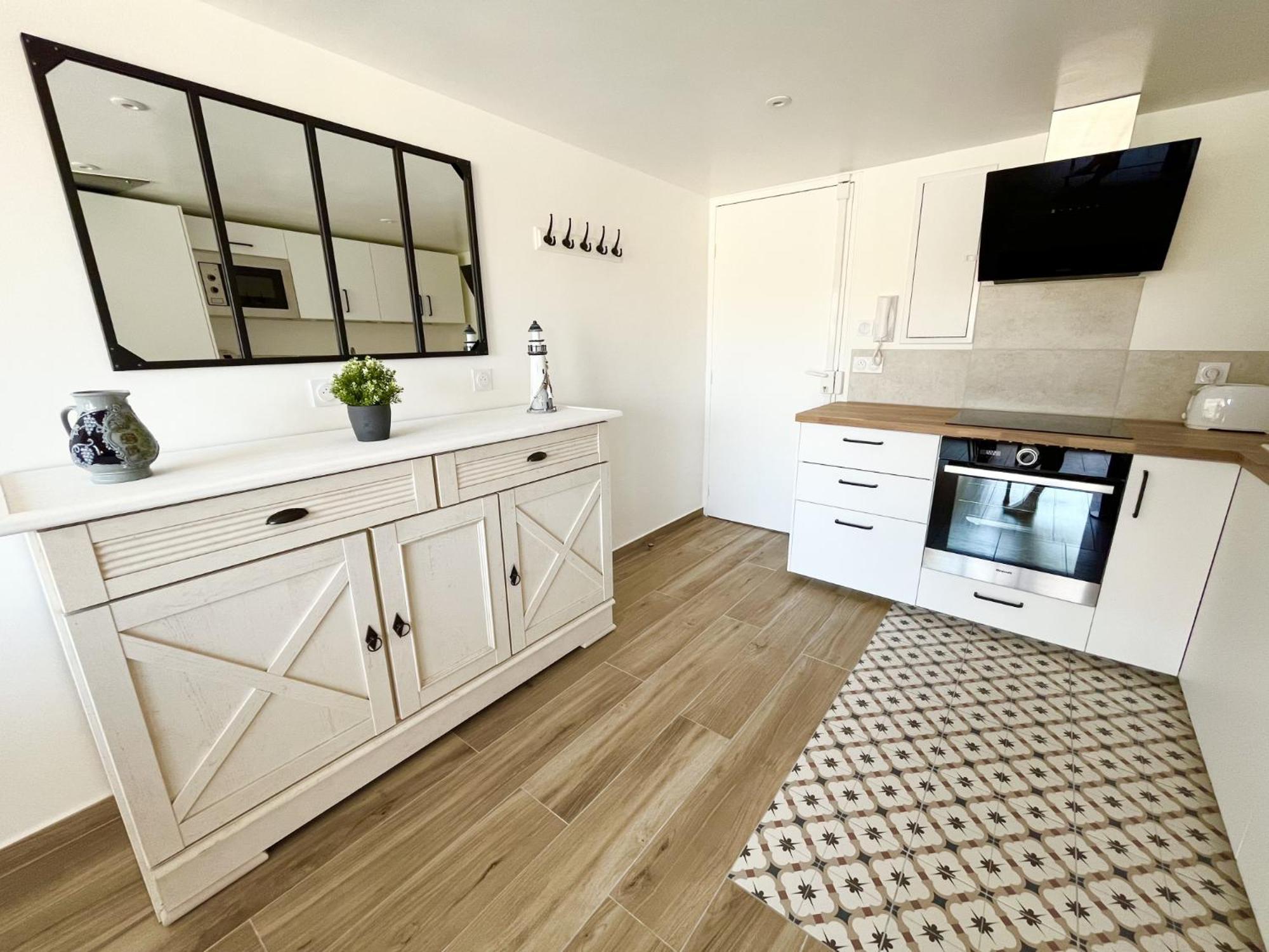Duplex Centre Ville - 50M De La Plage - Clim - Garage - Netflix Le Grau-du-Roi Quarto foto